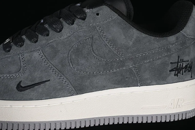 All categories Nk Air Force 1 Air Force series Nk Air Force 1 Low Air Force low-top Nike Air Force 1'07 Low Stussy co-branded charcoal gray elegant white Air Force 1 low-top casual sneakers DV5477-401